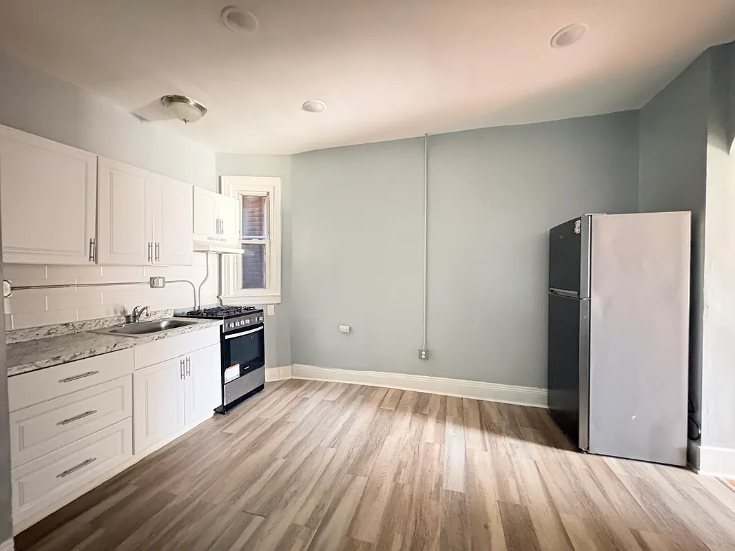 401 Central Avenue B1