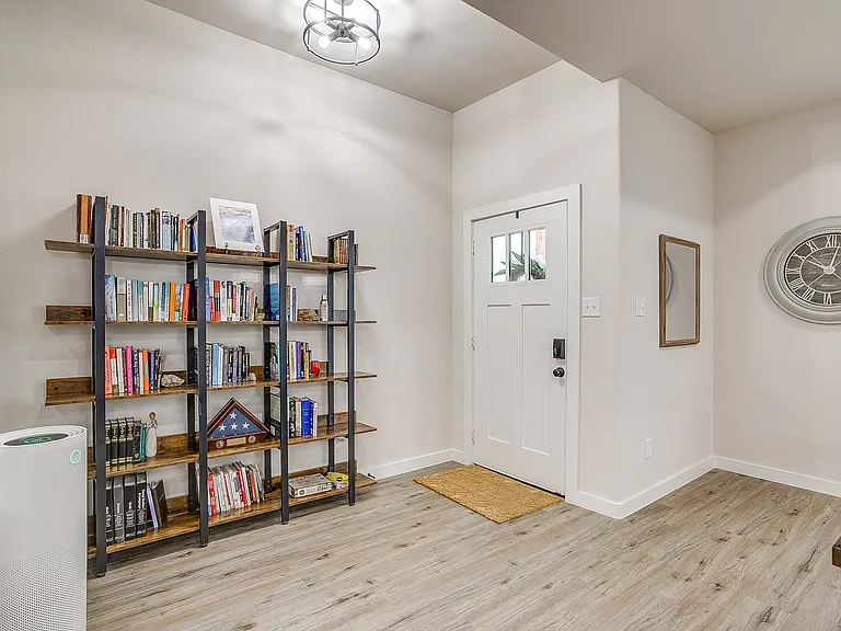 5626 Barkridge Dr — Photo 6