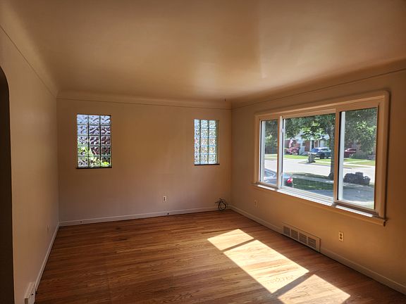 3rd image of 28120 Joan St