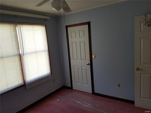 5th image of 43 Arlington Ave