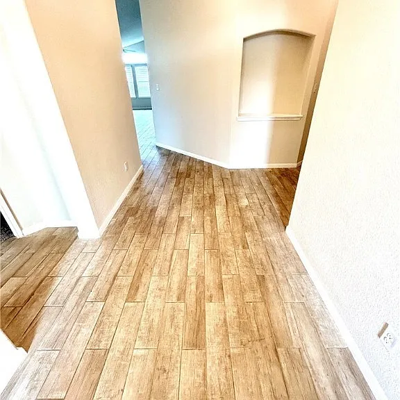 946 Hobby Rd — Photo 4