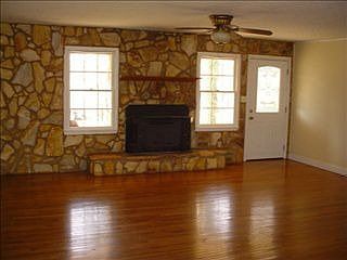 4th image of 8582 Winters Dr