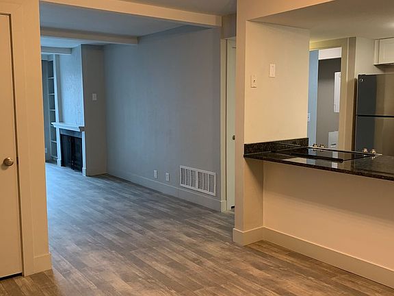 2nd image of 130 S 900 E APT 205