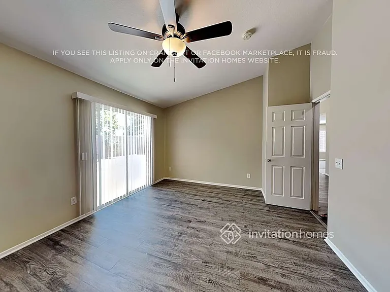 25375 Mountain Springs St — Photo 10
