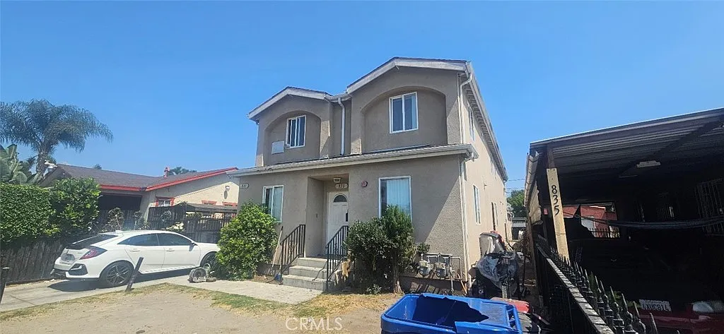 5 bed, 1850 sqft, $3,600 — Photo 2