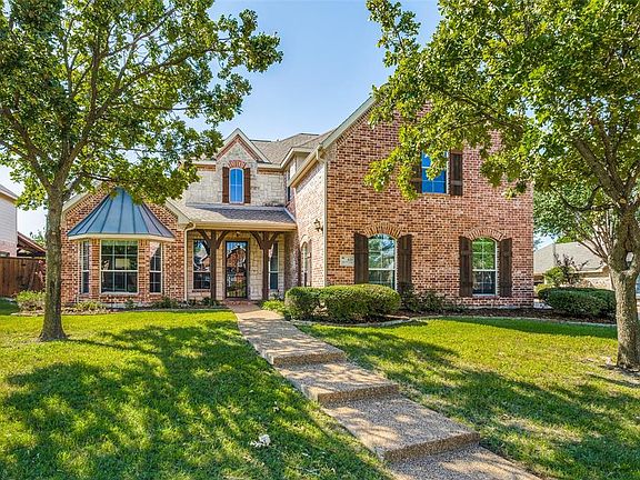 2nd image of 426 Greenfield Dr
