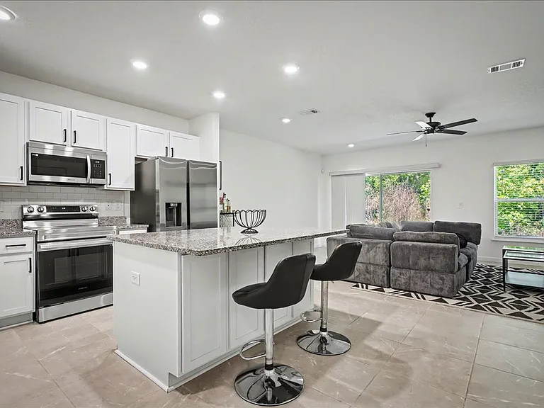 3231 Penny Cove Ln — Photo 4