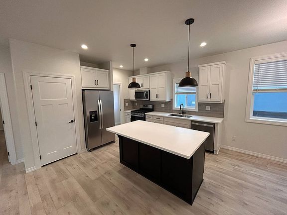 4th image of 3444 W Center St #5