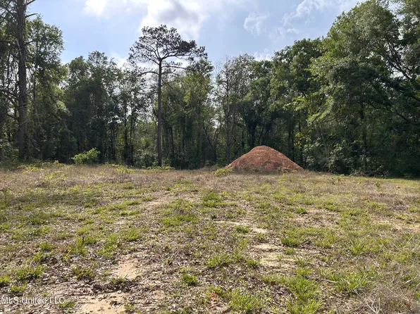 58 Doubloon Dr #18, Carriere, MS 39426