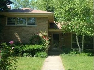 3522 Davis St, Evanston, IL 60203