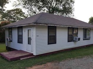 512 McArthur St, Chesnee, SC 29323