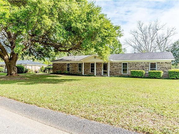 4th image of 6631 Highmont Dr