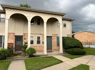 8127 Clay Ct #4, Sterling Heights, MI 48313