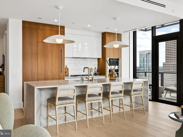 1911 Walnut St Unit 2804, Philadelphia, PA 19103