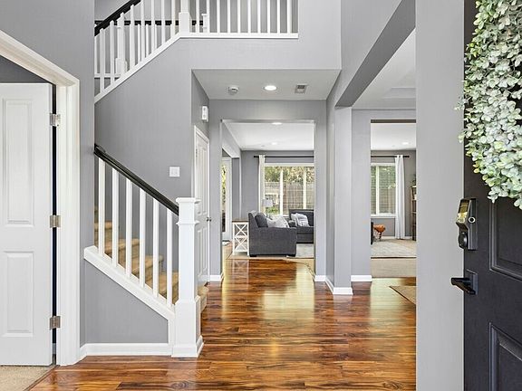 4th image of 10508 174th Avenue E