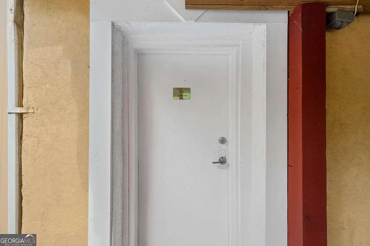 1 bed, 1.0 bath, 700 sqft, $1,500 — Photo 2