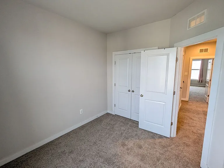 1129 Lawler Dr — Photo 42