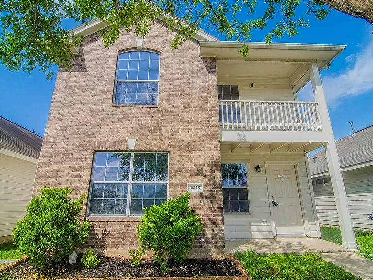 6415 Mountain Pines Ln — Photo 1