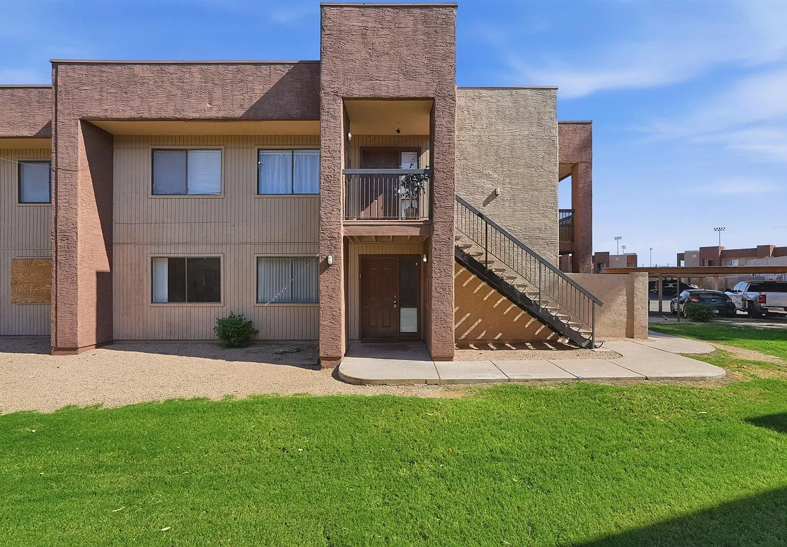 The Graybriar Condos — Photo 3