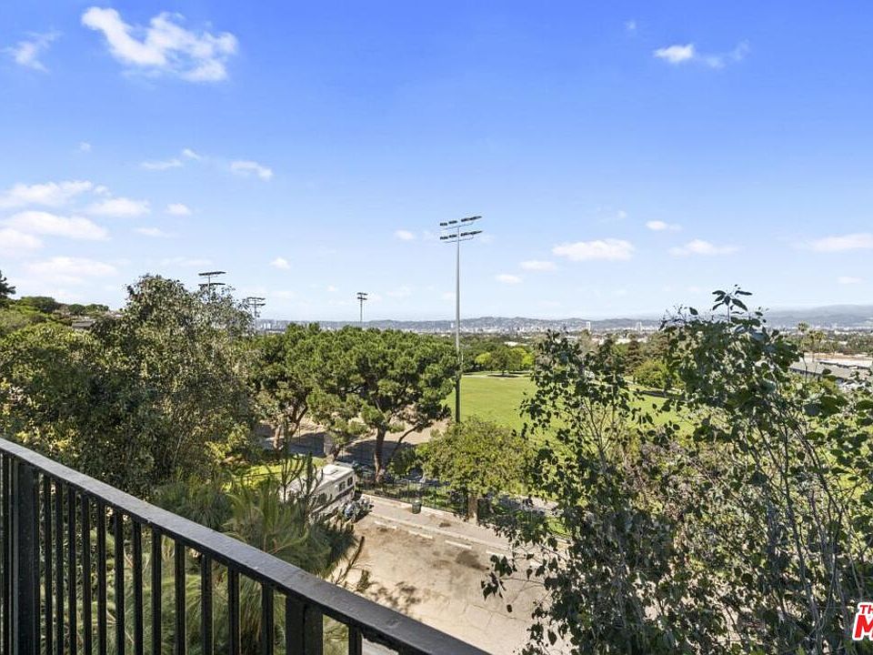 1st image of 4749 Don Ricardo Dr