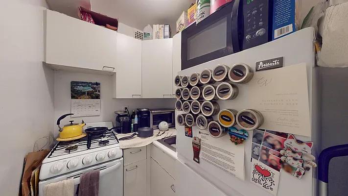 Rented by Bond New York | media 5