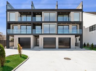 71 Dean St #3, Stamford, CT 06902