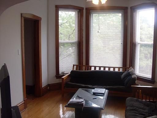 2nd image of 3430 N Bosworth Ave