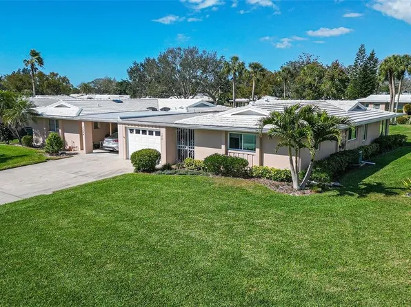 3278 Village Green Dr #1024, Sarasota, FL 34239