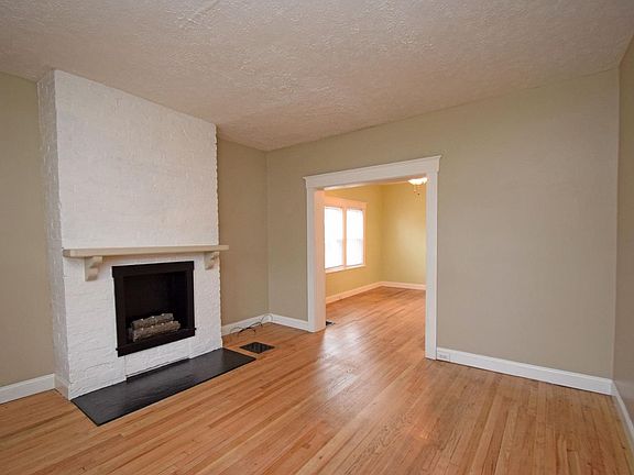 5th image of 5203 Warren Ave