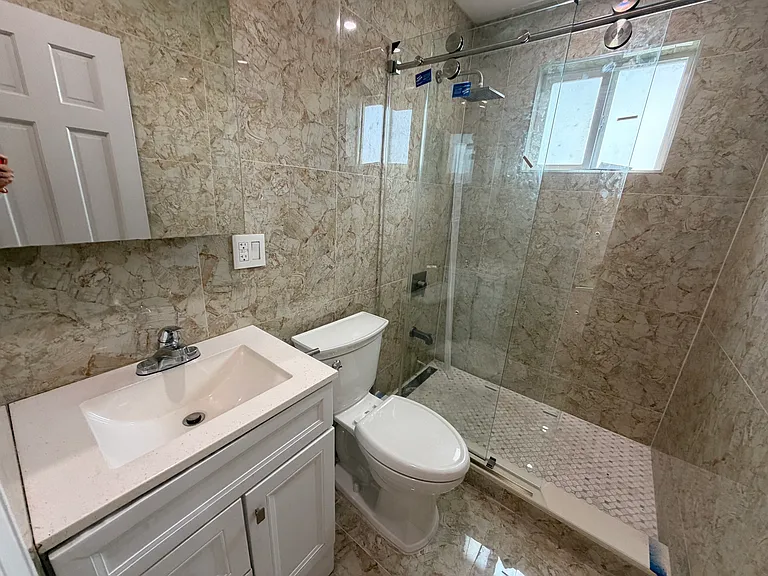 2566 Laconia Ave #1 — Photo 7