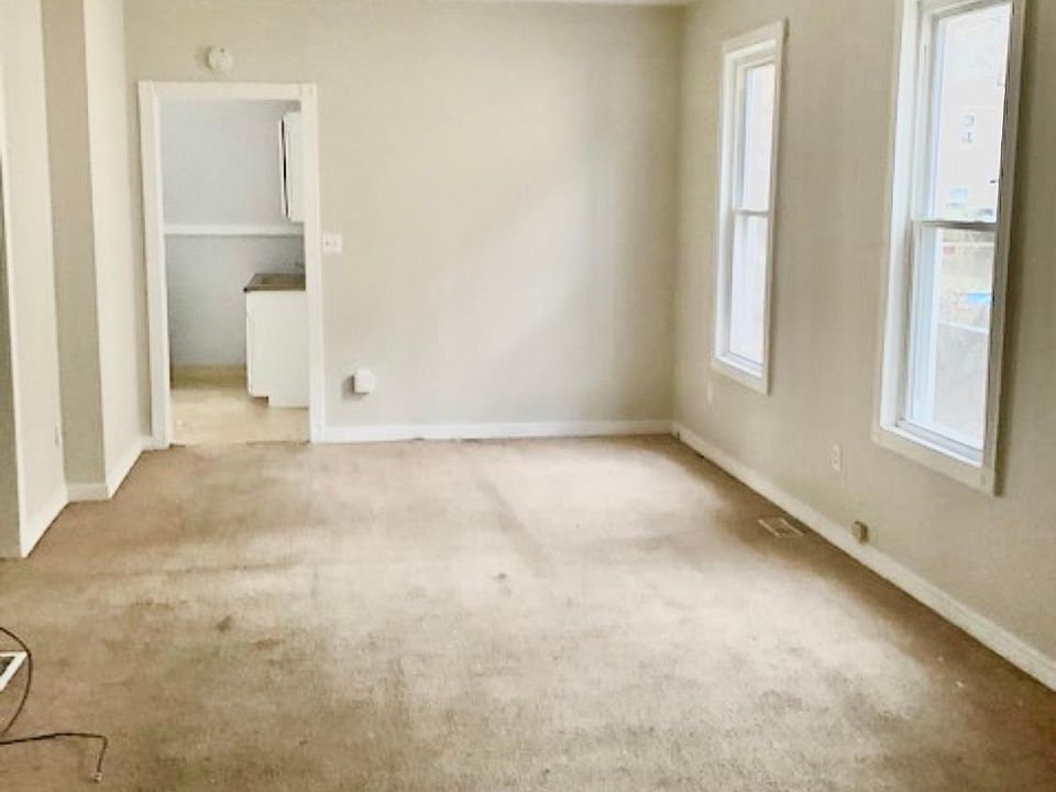 1st image of 7510 Brinsmade Ave #2