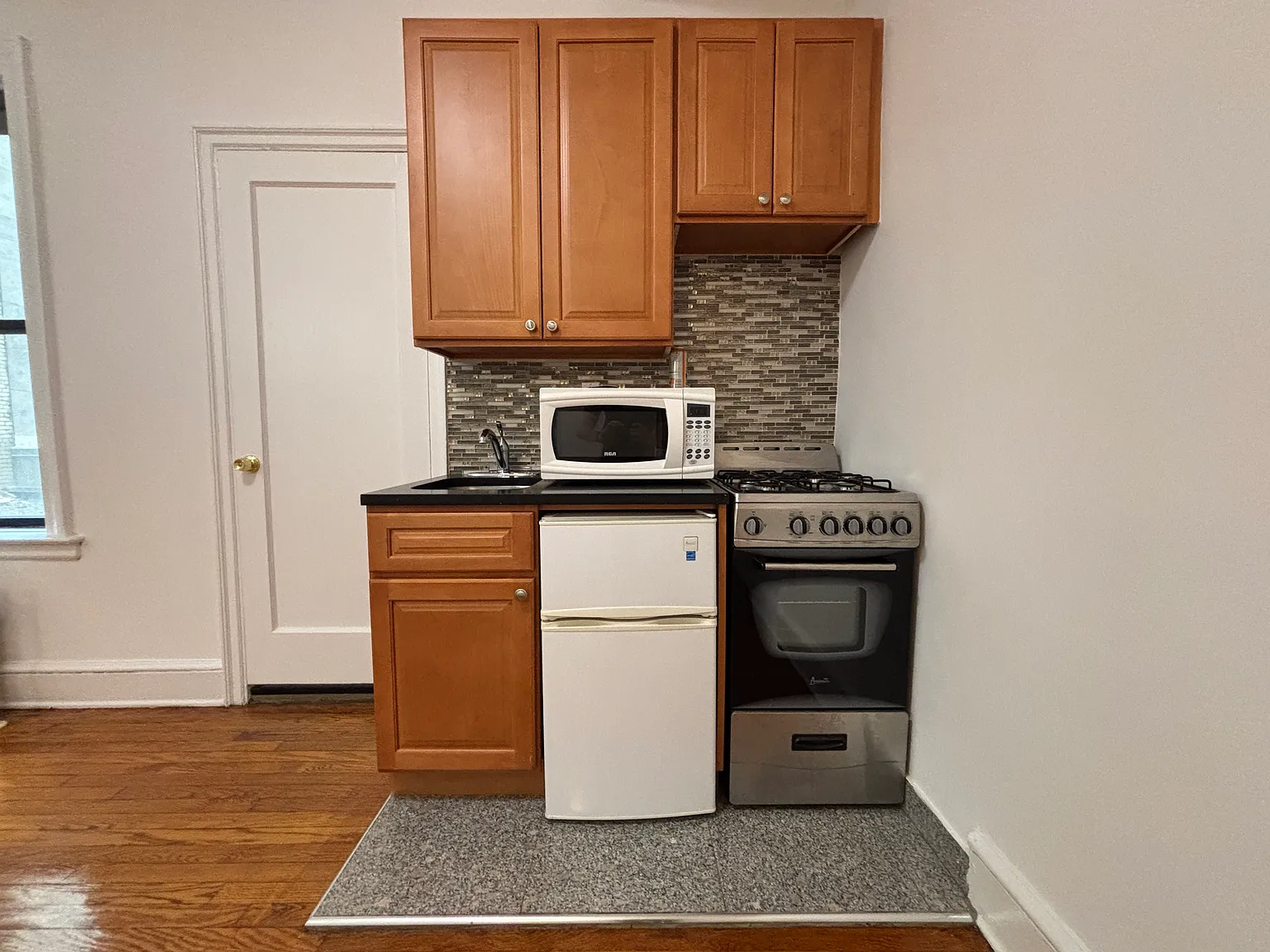 155 East 52nd Street — Photo 3
