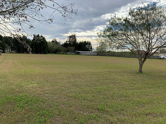 2nd image of Resaca Vista Dr