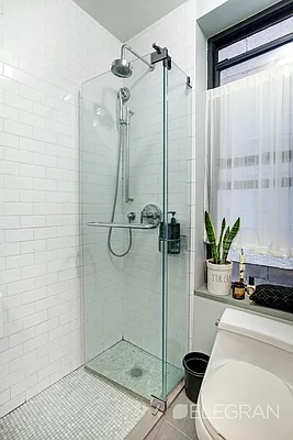Sold by (Legacy) Elegran | media 5
