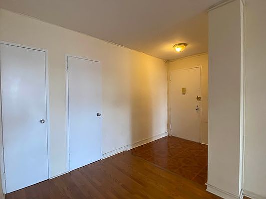 5th image of 175 Willoughby St APT 10B