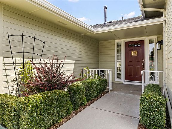 4th image of 2168 N Glennfield Way