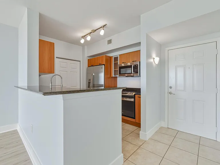625 Casa Loma Blvd #1206 — Photo 5