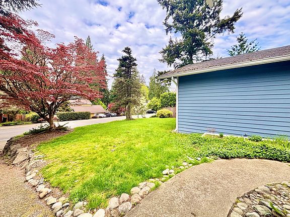 3rd image of 9548 171st Ave NE