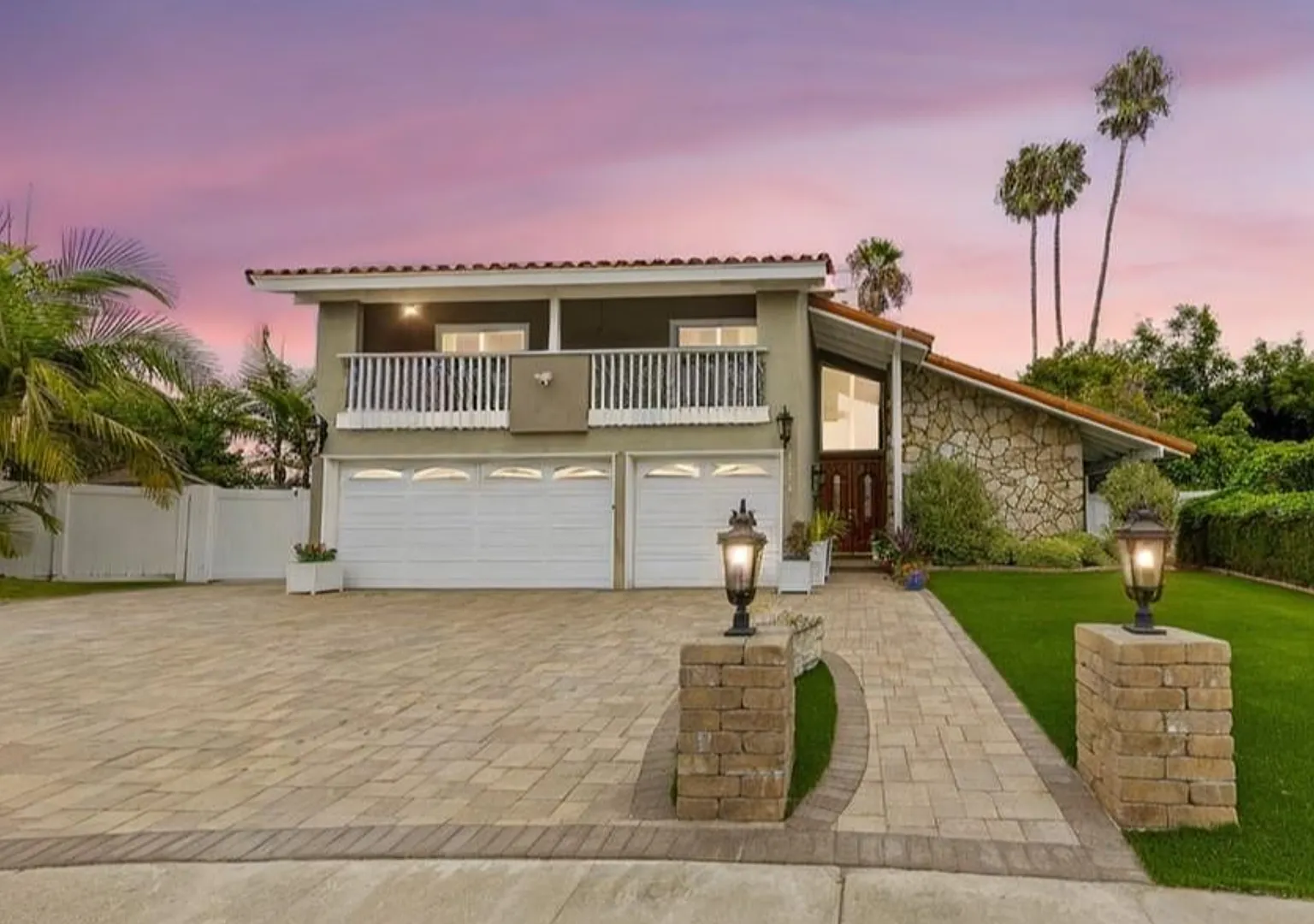 4 bed 3 bath POOL on HUGE Lot! — Photo 1