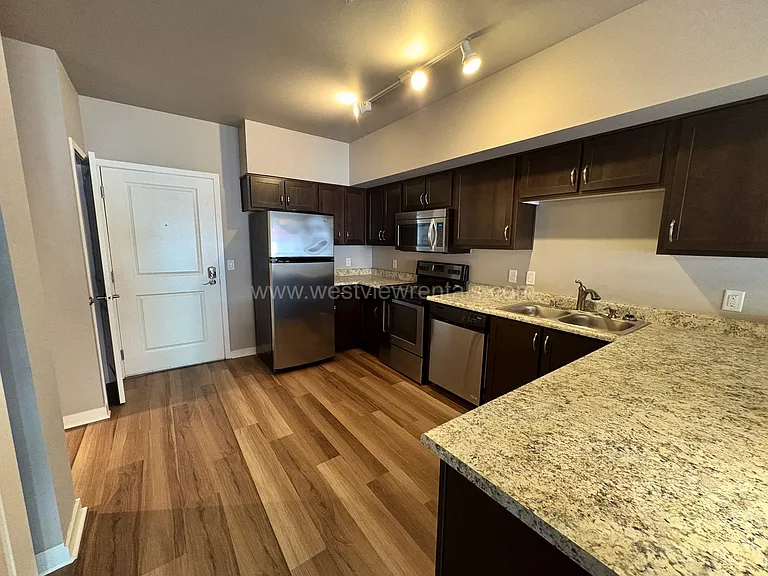 1010 Railroad Ave — Photo 348