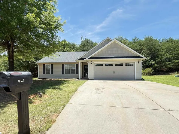 621 Chloe Faith Ct, Duncan, SC 29334