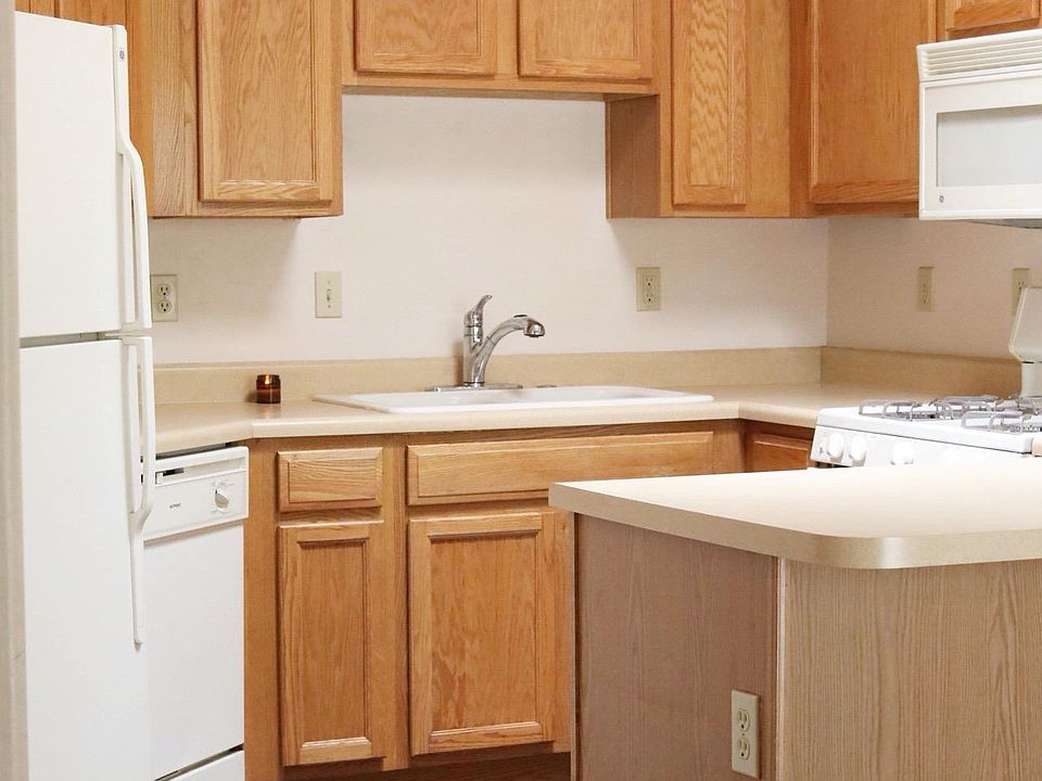 1st image of 4225 E Fairmount St APT 8