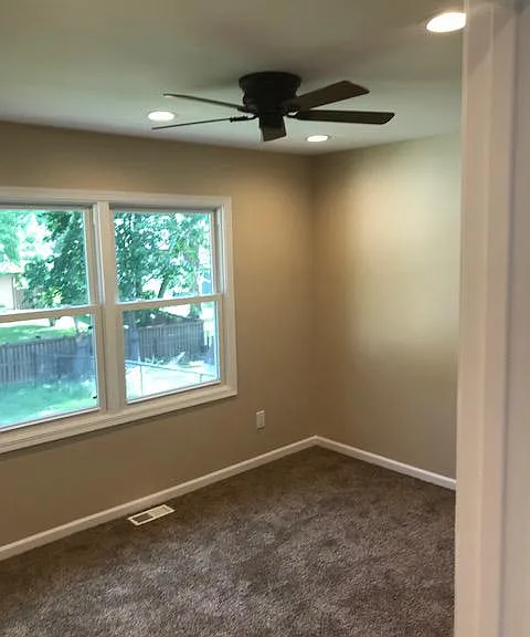 230 Grant Dr — Photo 8