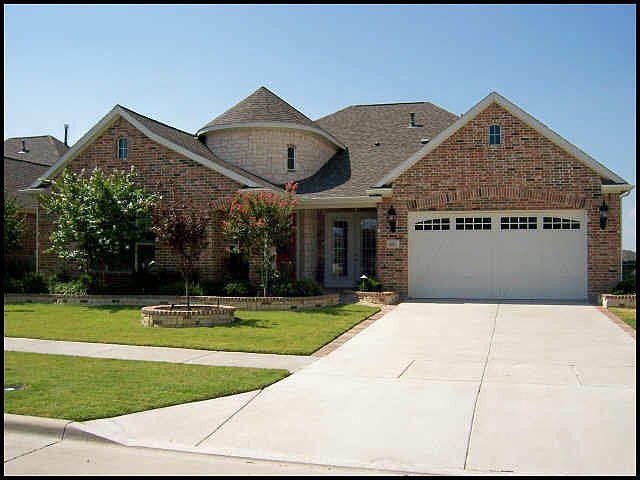 1st image of 635 Pine Hills Dr