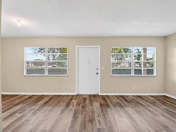 4th image of 168 Wellington J