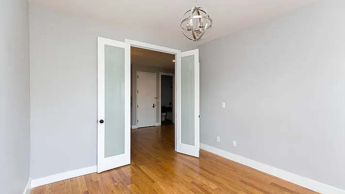 Rented by Nooklyn NYC LLC | media 4