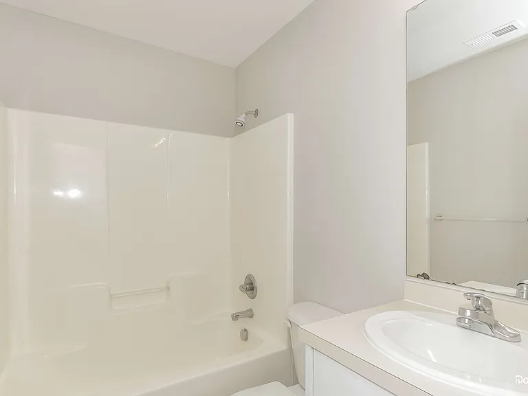 1100 Marietta St — Photo 9