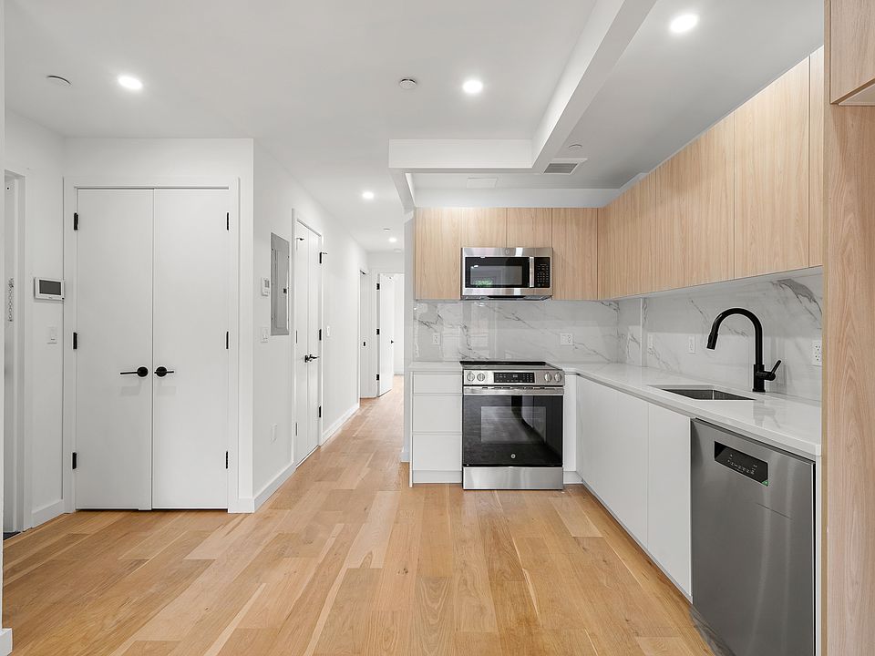 1st image of 105 Rogers Ave #2C