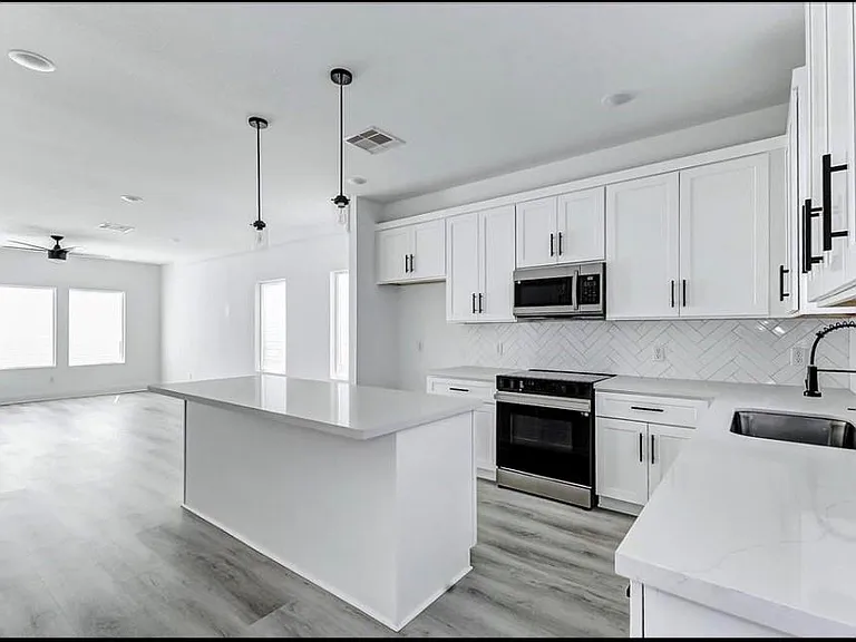 2206 Dolly Wright St #B — Photo 13