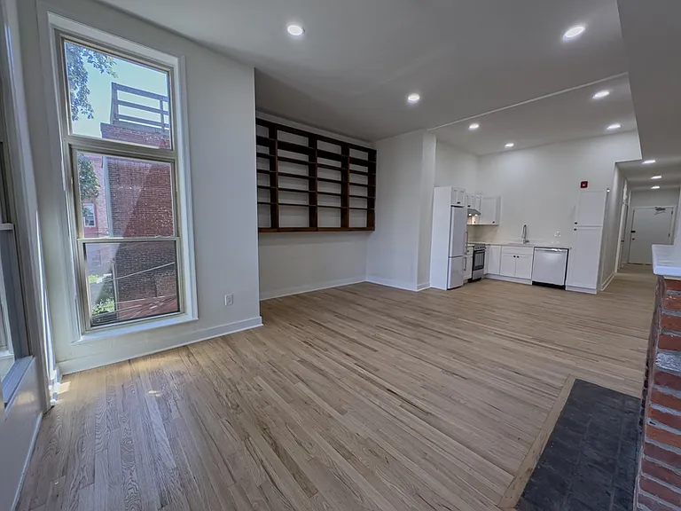 2013 Green St #2 — Photo 10